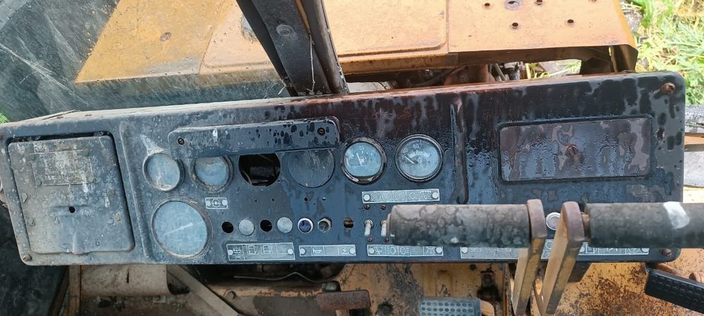 ДТ 75 трактор находятся вРайымбекском районе.