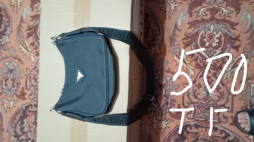 Продам женские сумочки