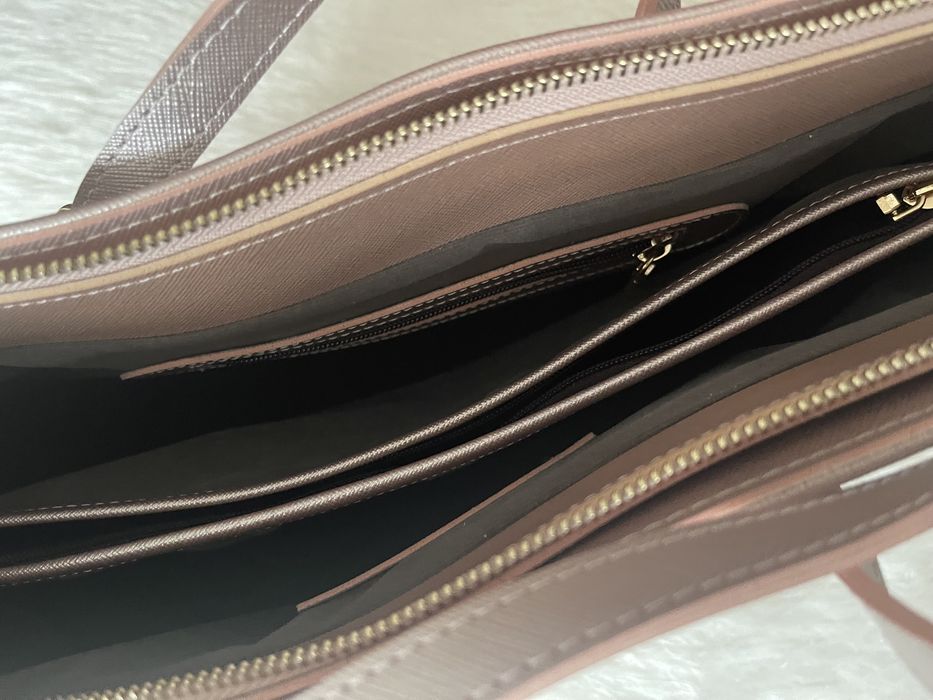 Дамска чанта