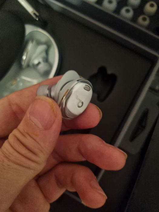 Продам наушник наушники оригинальные