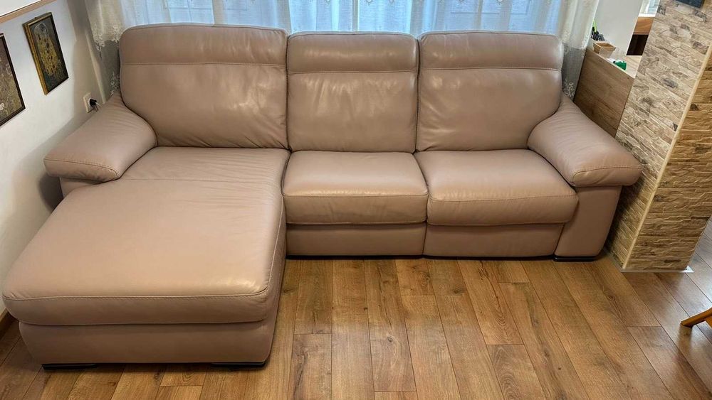 Ъглов кожен диван