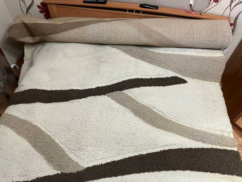 Продам ковёр б/у