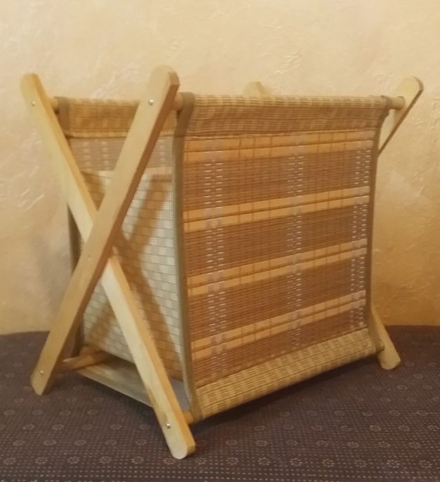 Вази, стелажи и др. домашни потреби