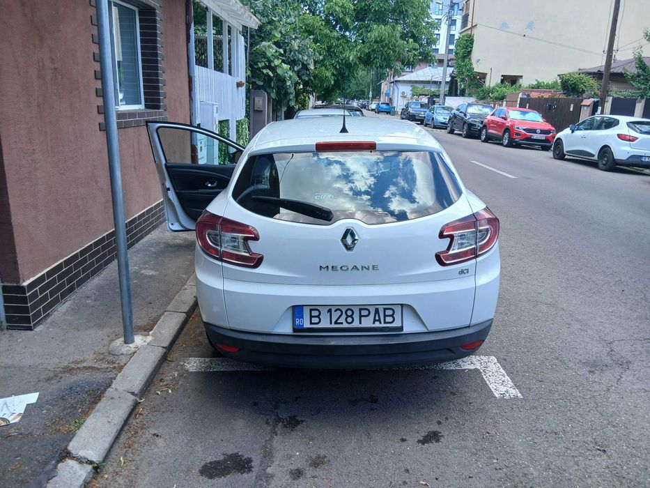 RENAULT Megane 2015 — imagine 2