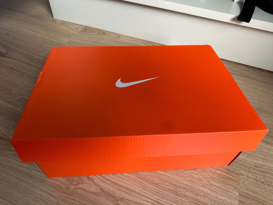 Бутонки Nike Mercurial