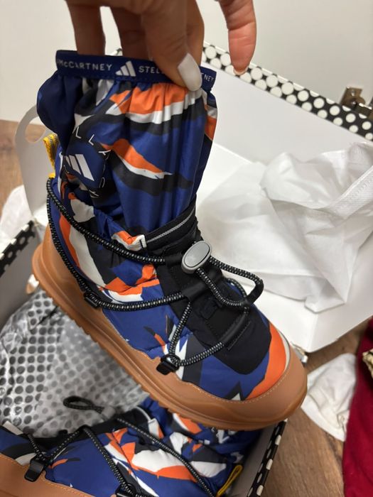 новые ботинки от Stella McCartney