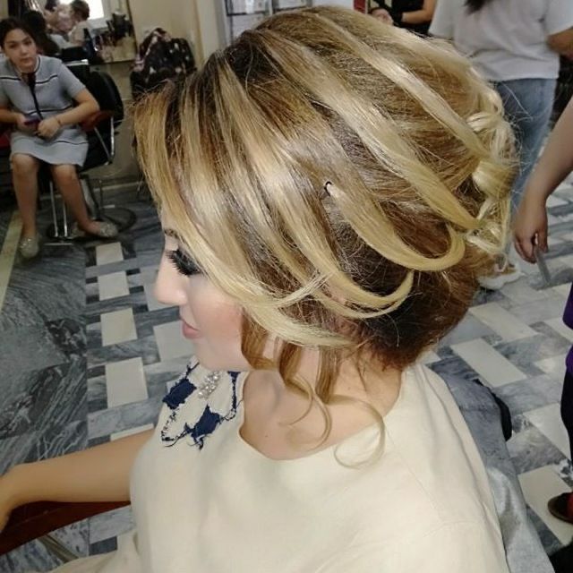 Стилист визажист парикмахер