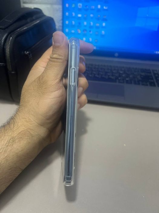Iphone 11 pro max sotiladi