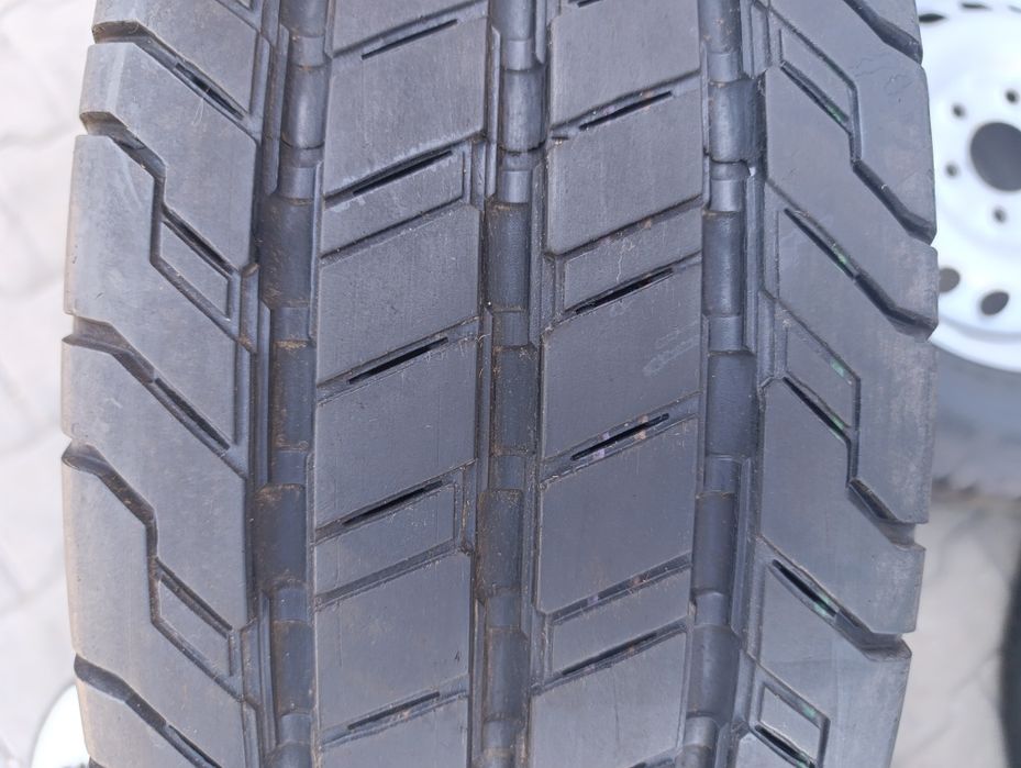 Jante  originale Mercedes Sprinter  205 75 16 C Continental vara 7 mm