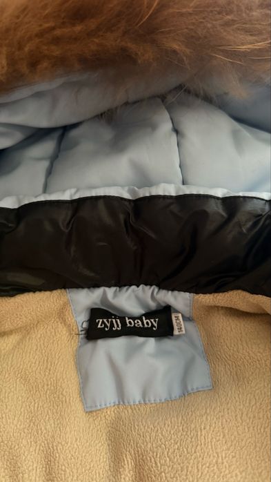 Продам куртку зимнюю для девочки