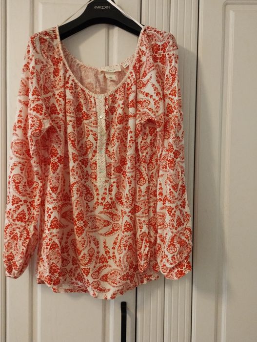 Vând bluză Mărimea 38