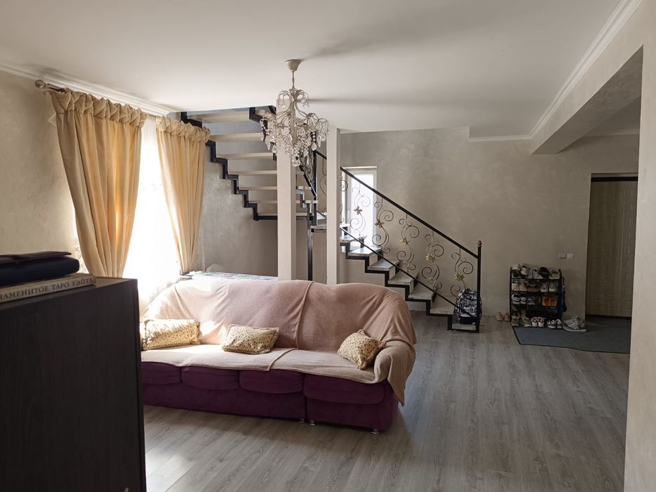 Продам дом 6- комнат 9 сот