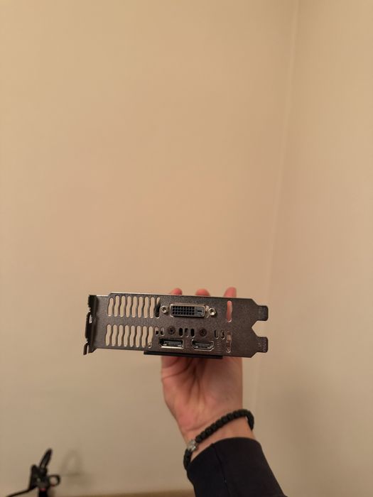 Nvidia ASUS GTX 1650 4GB