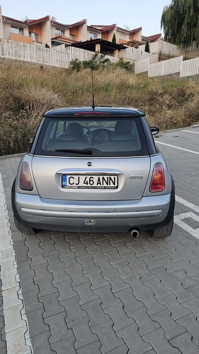 Mini Cooper 1.6 benzina automat