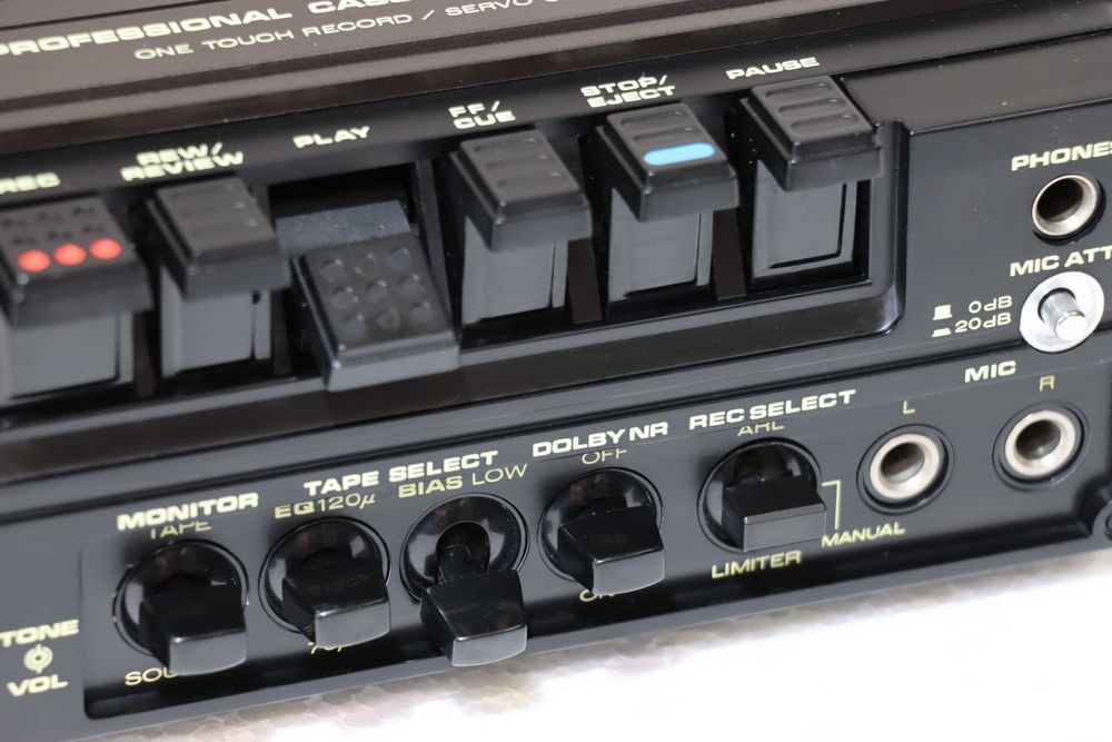Deck portabil Superscope CD-330 (Marantz) – 3 Capete.