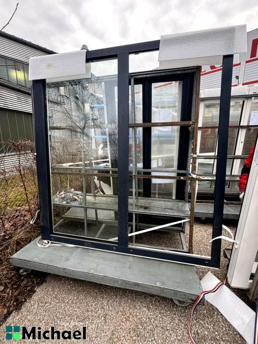 Usa terasa tripan,PVC,Internorm,Austria ( L )