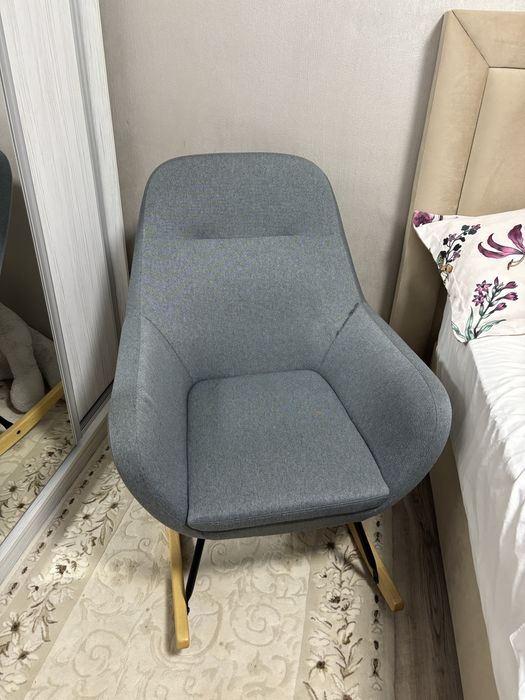 Scaun Balansoar Gri Inchis