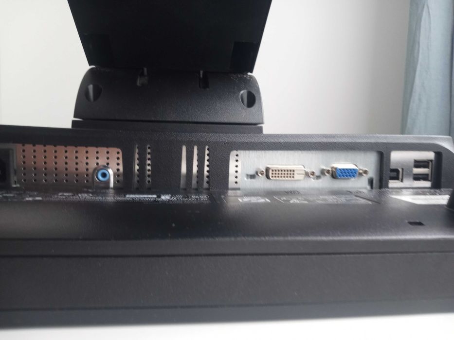 Монитор NEC EA221WM