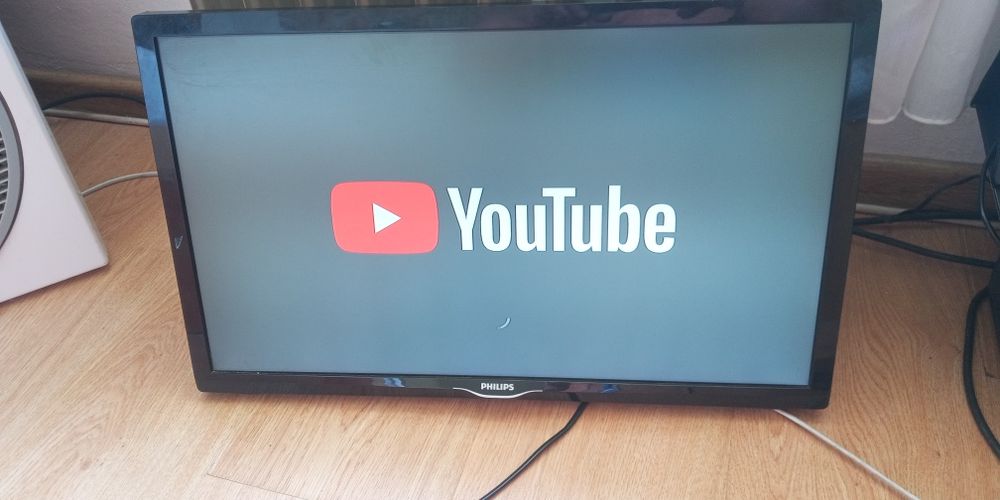 Tv rulotă smart 56cm