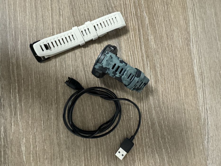 Vand ceas Garmin instinct solar