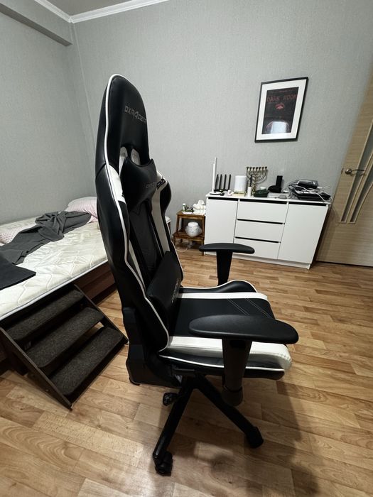 Кресло игровое DXRacer