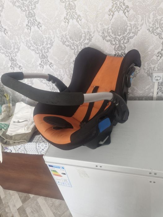 Продам детское автокресло
