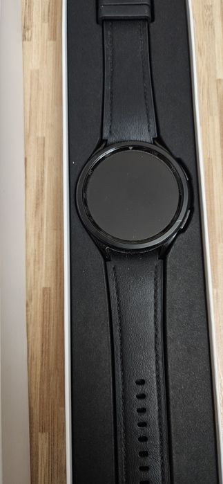 Продам смарт часы Samsung watch 6 classic