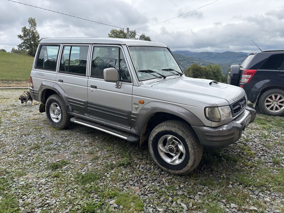 Vand sau schimb Hyundai Galoper 2,5 D 4x4 fara rugina,