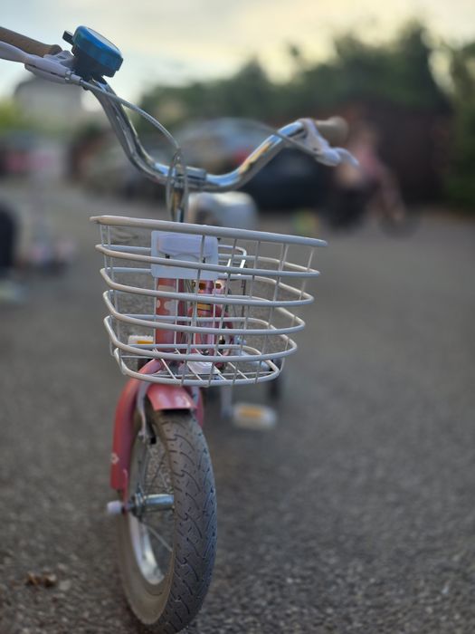 Bicicleta copii aproape noua
