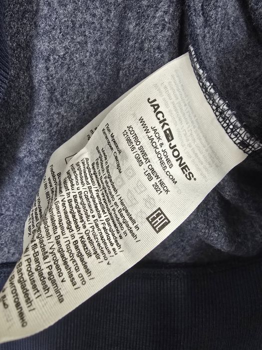 Hanorac Jack&Jones blugi Boss barbat marime M ambele