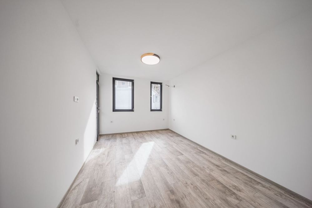 3-стаен в Плевен-Идеален център площ 104 цена 195000