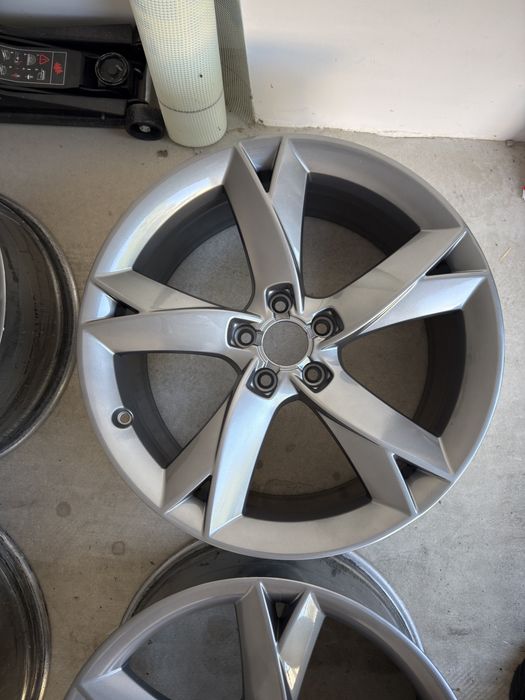 OEM джанти Audi 5x112 R19