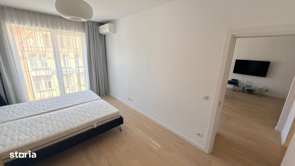 Apartament cu 2 camere, complex RECORD PARK, panorama deosebita spre o