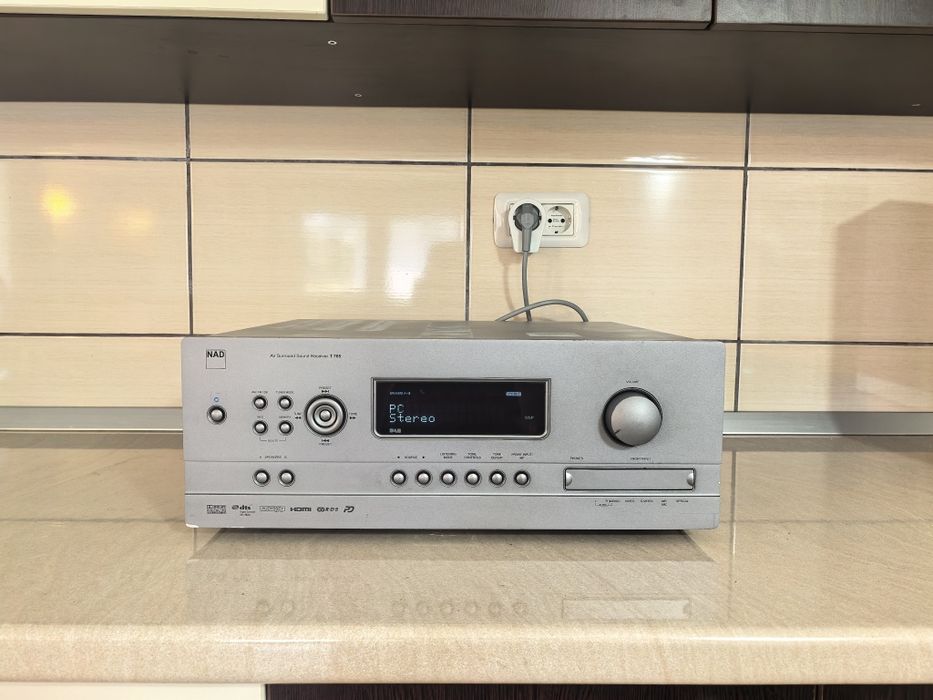 Amplificator NAD T765 statie A/V Sorround Sound Receiver
