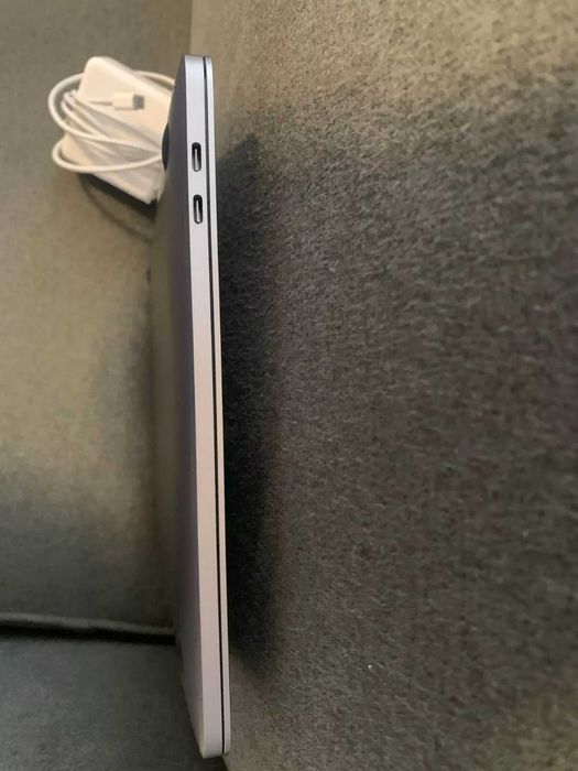 Продается Macbook pro 16/512 gb