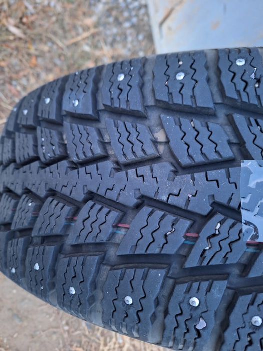 Шины  с дисками шипованые