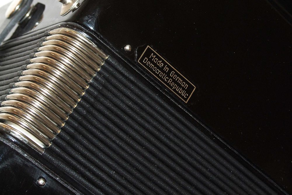 Acordeon Weltmeister Meteor, inclusiv valiza, Made in Germany, IMPECABIL