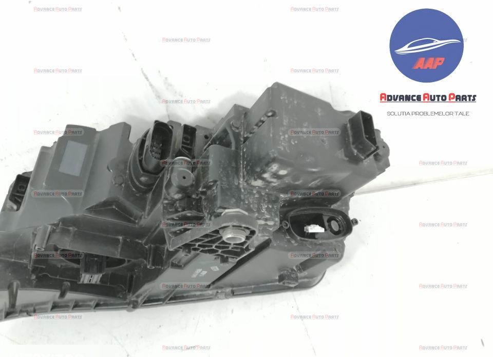 Десен фар пълен LED оригинален Шкода Октавия / Skoda Octavia 3 [фейсли