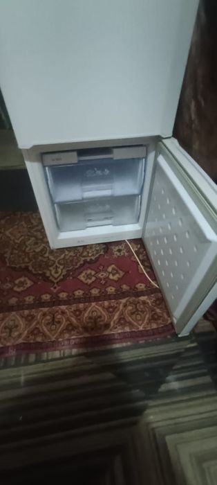 Продам холодильник б/у.
