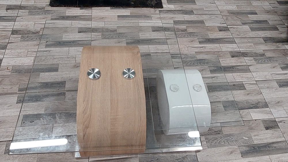 Vând masa pentru living