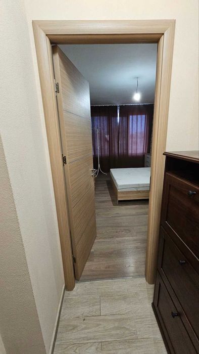 Отдавам двустаен