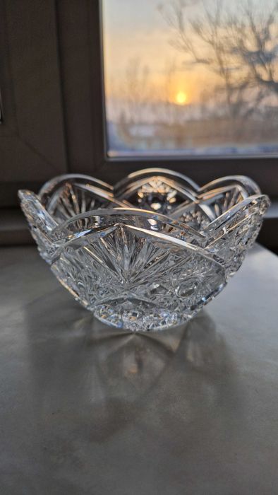 Продам хрустальную конфетницу (пр-во СССР)