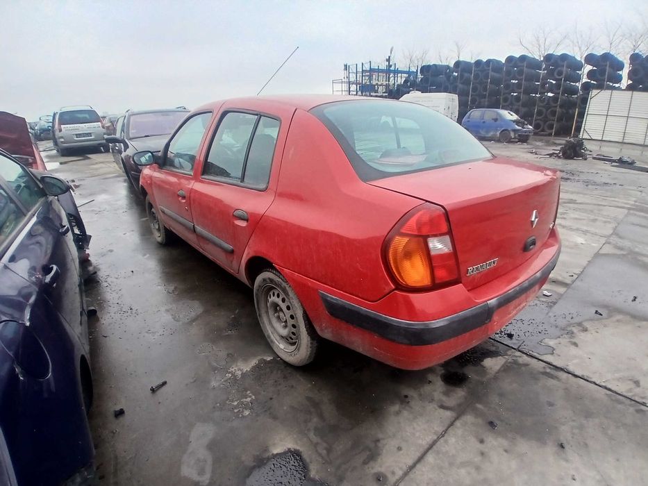 dezmembrez renault clio