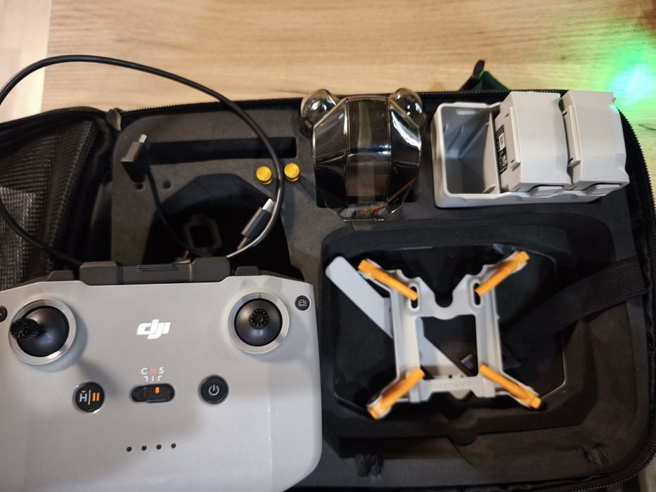 Продавам аксесоари за dji mini 4 pro