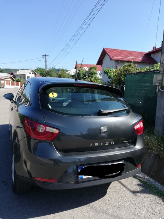 Seat ibiza 1.4 an fabricație 2009 în stare berfectă se oferă și la schimb pe un golf 5