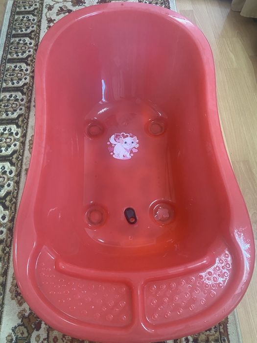 Продам ванночку для ребенка.