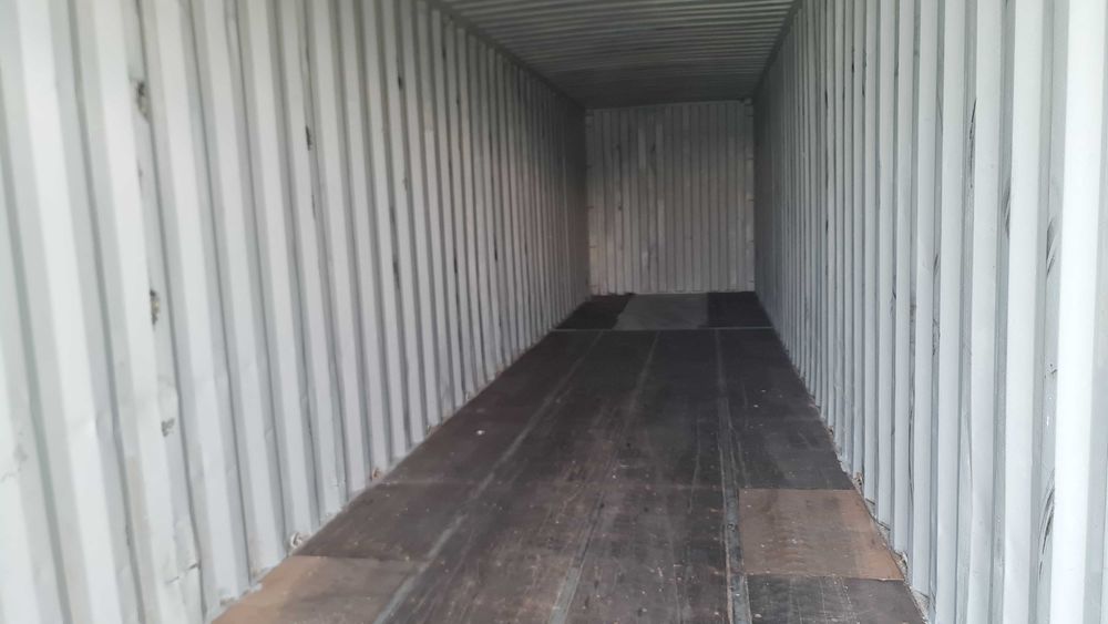 SPACEHUB - depozitare in containere maritime de 12 m, self storage