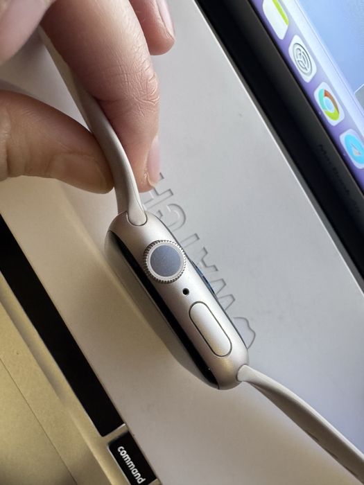 Продам Apple Whatch Series 8 (41mm)