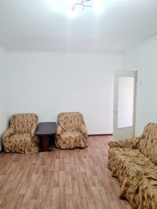 продам 1-ком. 36кв. гарышкер 2-этаж
