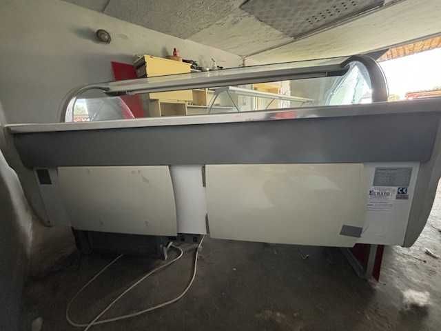 Vitrină frigorifică orizontală